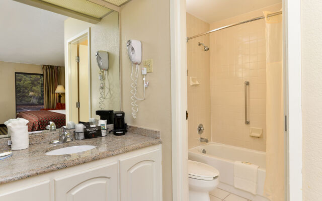 Quality Inn At the Mall - Valdosta