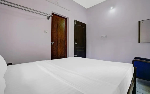 OYO Flagship 80461 R K Residency