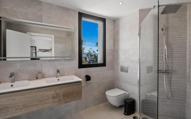 Villa Nirvana in Fuengirola
