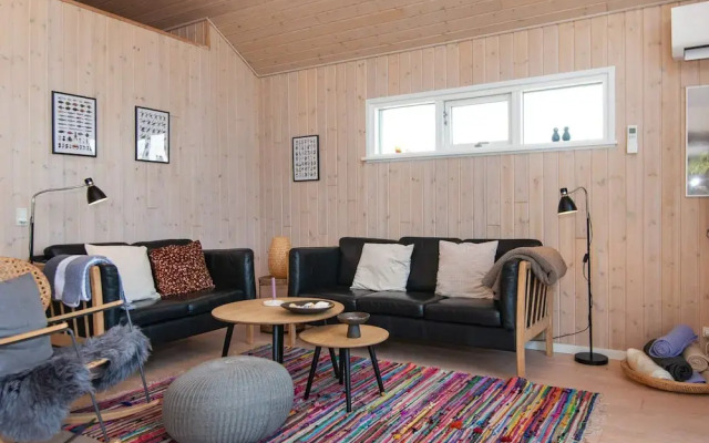 6 Person Holiday Home in Tarm