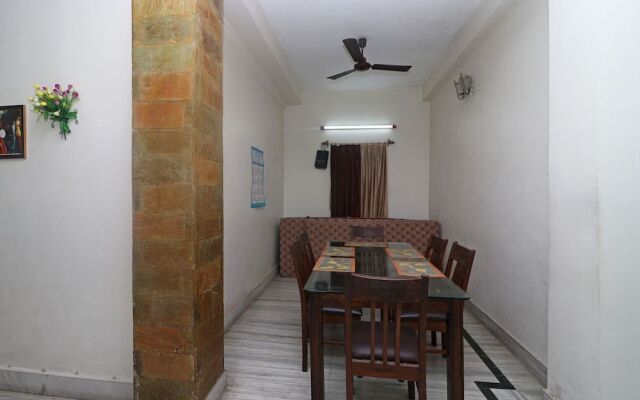 OYO 24591 Mishra Residency Newtown