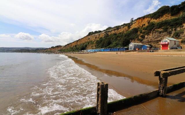 The Beach Retreat - Pet Friendly