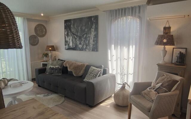 Urbane Holiday Home in Garderen with Terrace and Garden