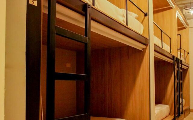 Bourbon St Hostal Boutique - Hostel