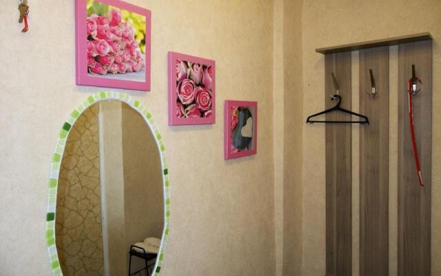 Апартаменты «LUXKV на Большой Переяславской»