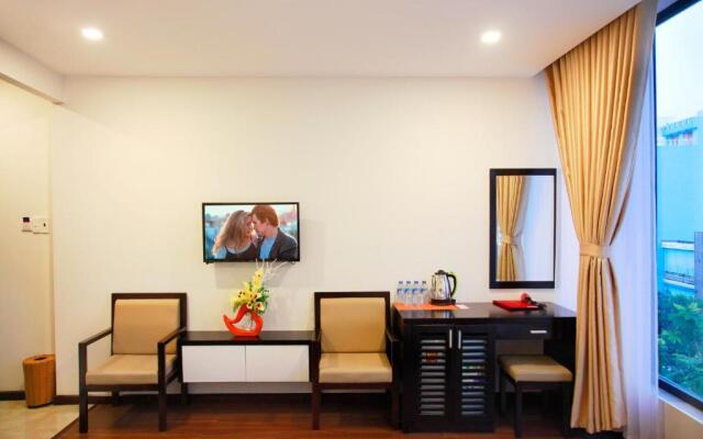 May Hotel