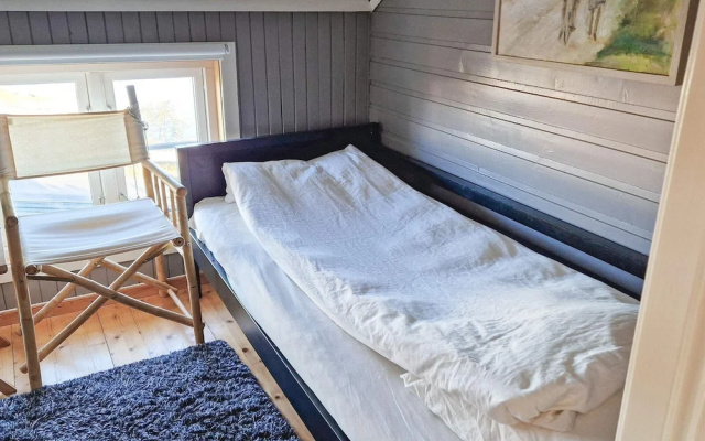 7 Person Holiday Home in Averoy-by Traum