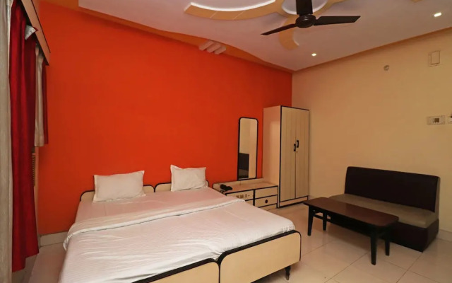 OYO 37028 Hotel Sheela