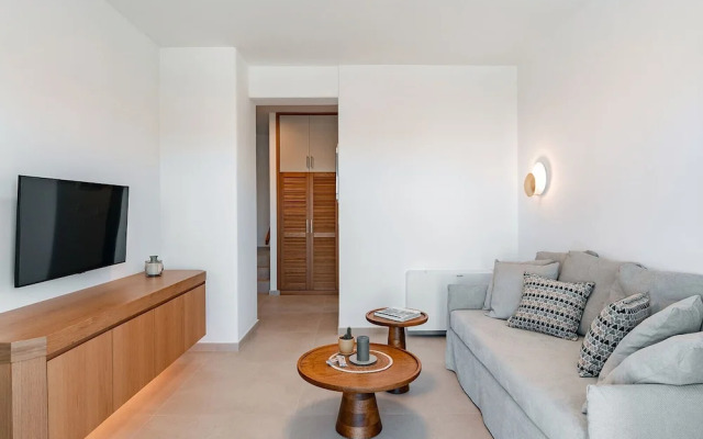 Platies Luxury Apartments Santorini