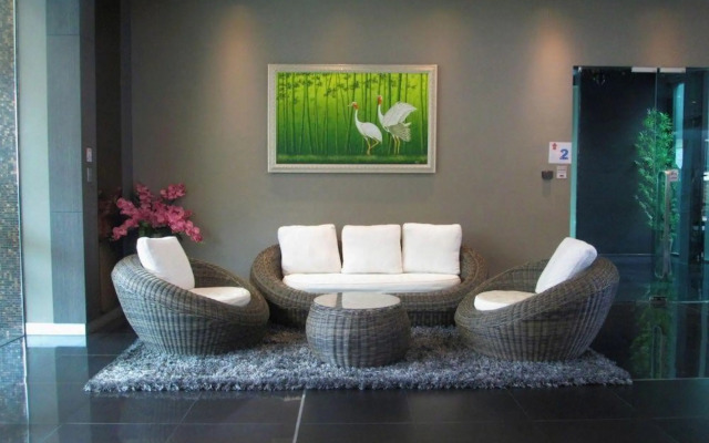 Nest n Rest Hotel