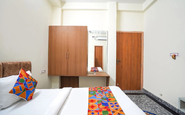 Fabhotel Shri Ram Mohan Palace