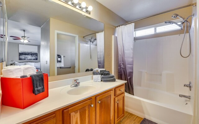 Sunny Surprise Home: Heated Outdoor Pool, Hot Tub!