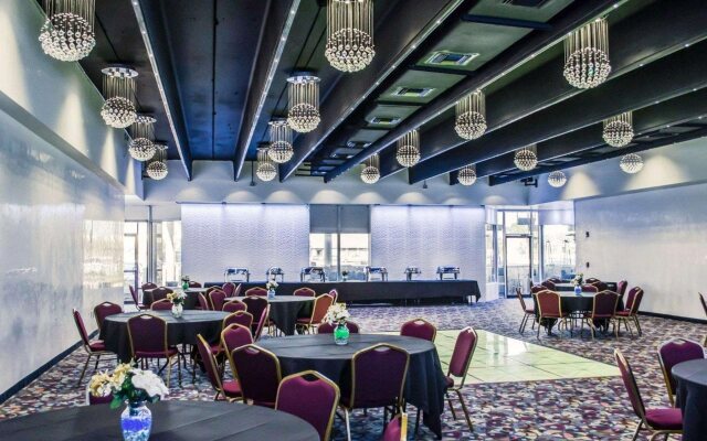 Quality Inn and Conference Center Tampa-Brandon