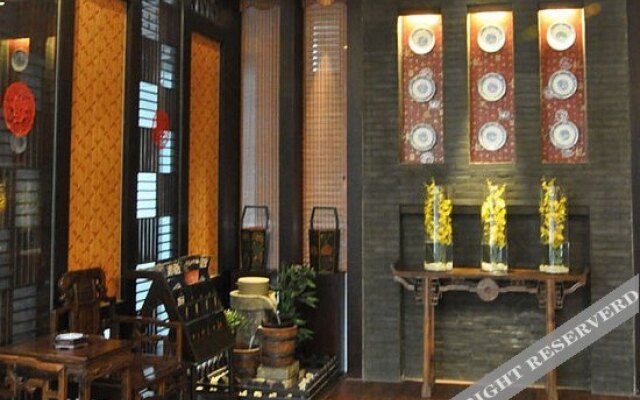 Yipeng Hotel