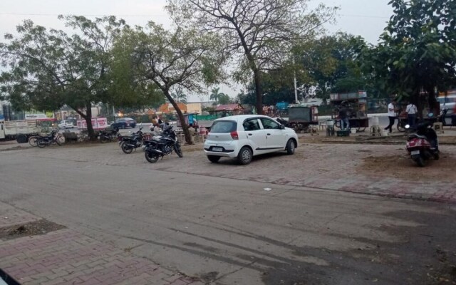 Hotel Mansarovar
