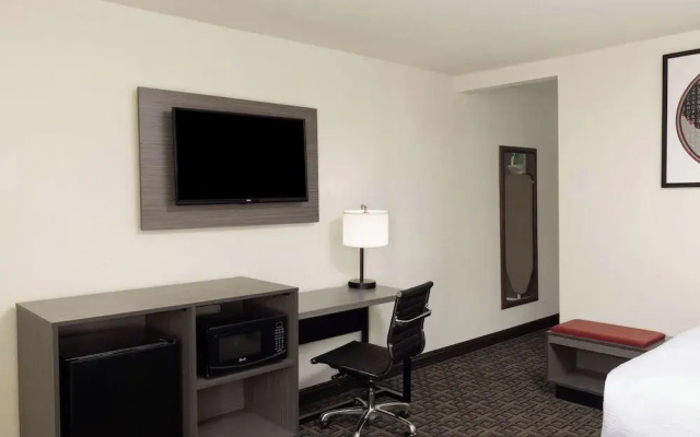 Ramada Elko Hotel and Casino