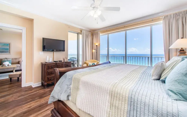 Boardwalk 1502 by RealJoy Vacations
