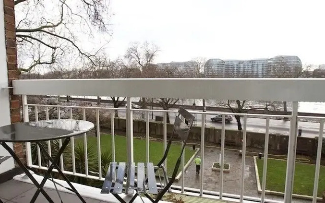 A Place Like Home - Chelsea Apartment with River Views