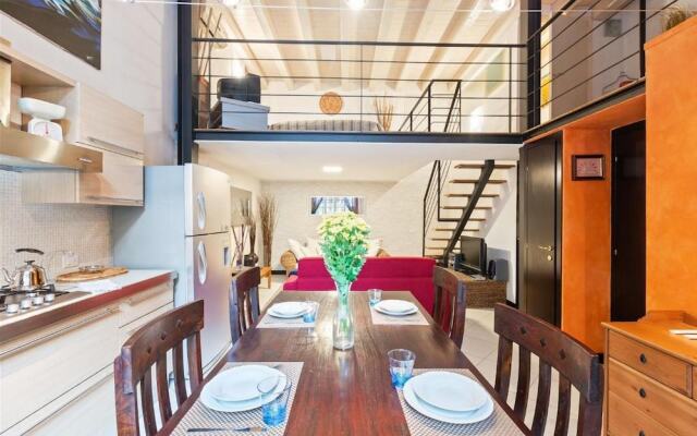 Stylish Loft Porta Romana