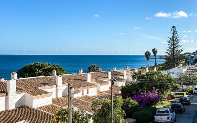 Balcony with Seaview - 1 Bed Apartment