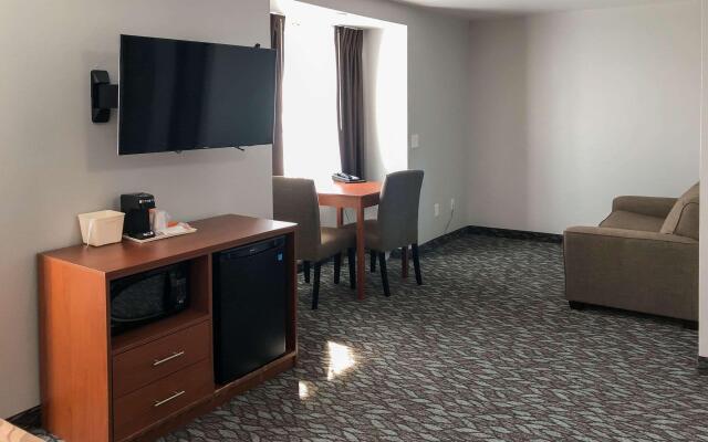 Quality Inn & Suites Watertown Fort Drum