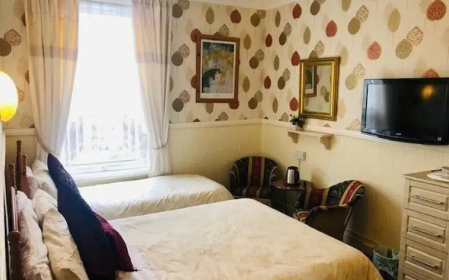 Dunromin Hotel