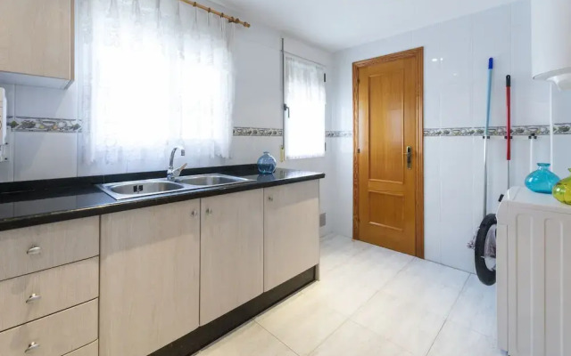 Estornell With 2 Bedrooms and 1 Bathrooms