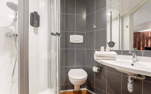 B&B HOTEL Maubeuge Louvroil