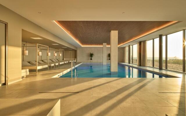 Hotel de Blanke Top
