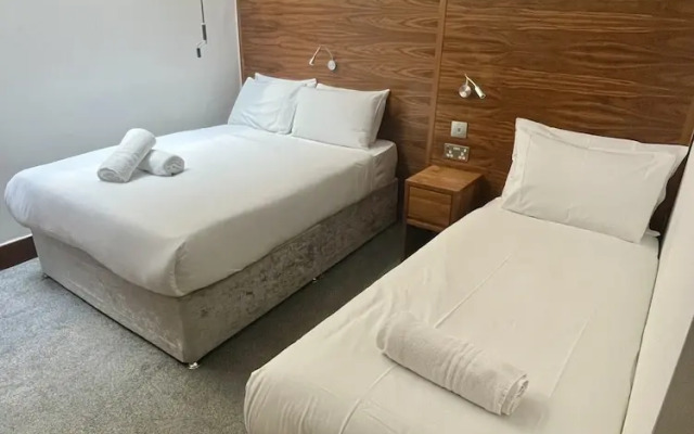 The Chapter - Leisure Inn Hotel