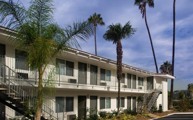 Hotel Iris - San Diego