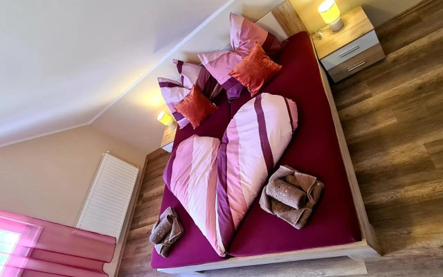 Nap-Hold Apartman