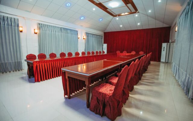 Amber Palace Hotel