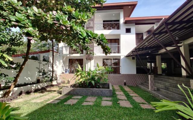 Fernvale Leisure Club and Resort