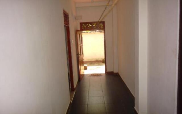 Dhanushka Guest House