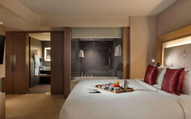 Novotel Yangon Max