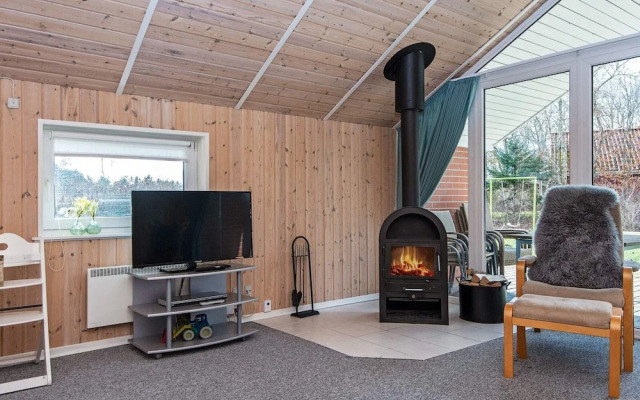 8 Person Holiday Home in Oksbol