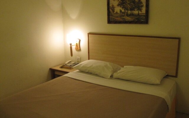 Hotel Sri Sutra - Subang Permai