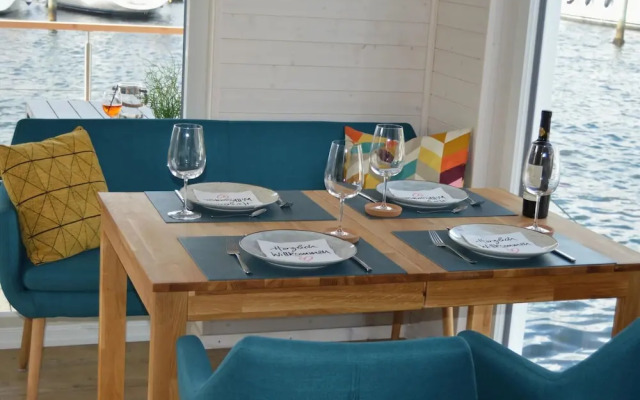 Houseboat Hecht in Egernsund at the Marina Minde