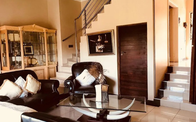 Jay and Bee Guest House