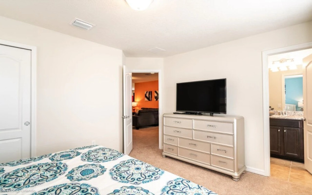 Windsor at Westside 8817