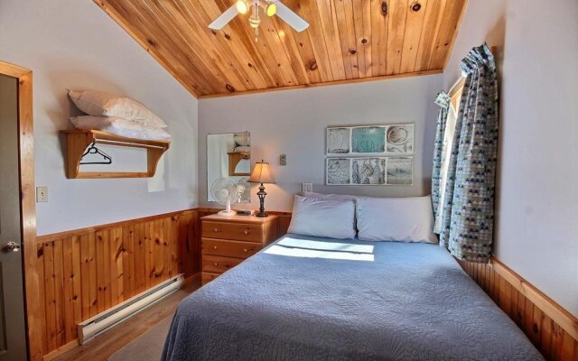 Cavendish Bosom Buddies Cottages and Suites