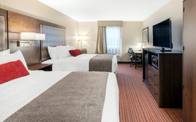 Best Western Plus Grand Castle Inn & Suites