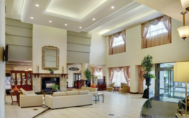 Holiday Inn Hotel & Suites Oakville @ Bronte by IHG