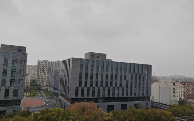 Tuke Hotel (Shanghai Hongqiao Hub Yan'an West Road Branch)