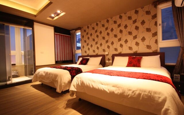 Inn House