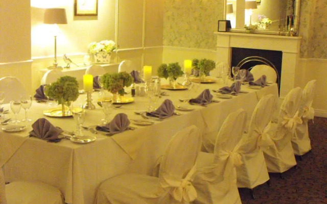 Beachlands Hotel