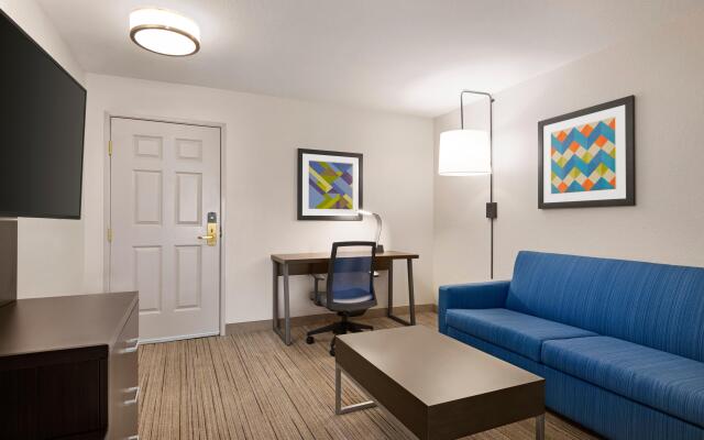 Holiday Inn Express Sarasota East - I-75, an IHG Hotel