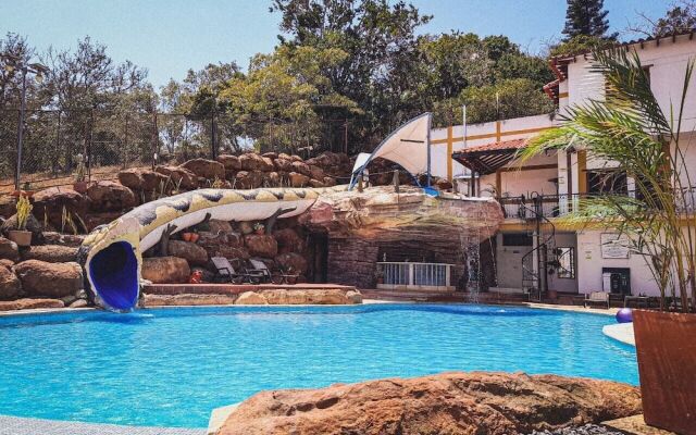 Hotel Las Rocas Resort