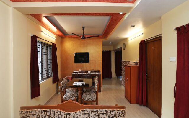 OYO 14818 Sudarshan Apartment